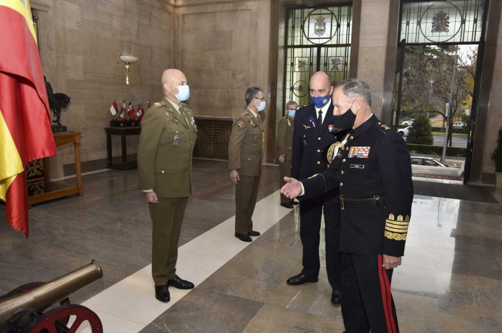 Spanish Minister of Defence, María Margarita Robles Fernández, and the Spanish Chief of the Defence Staf