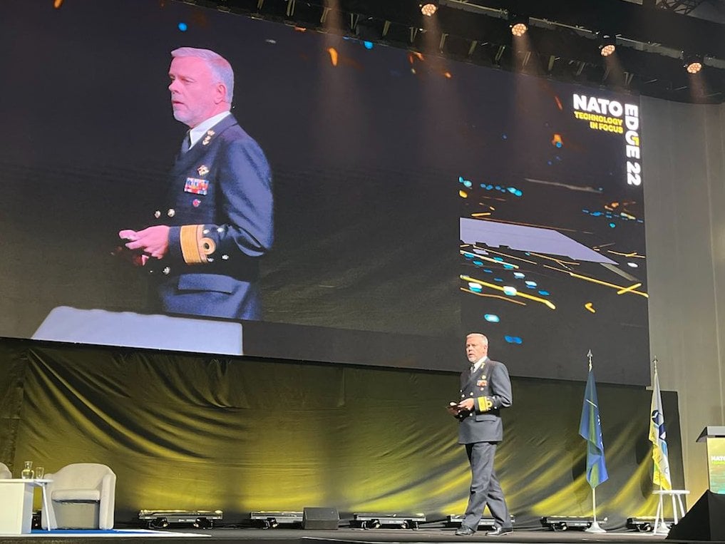 20221027natoedge05