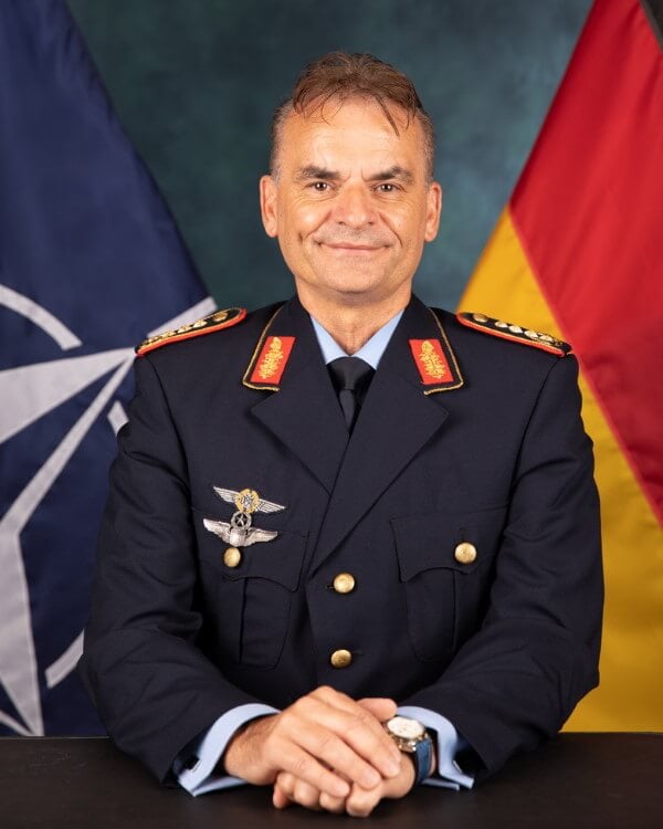 General Chris Badia General Chris Badia - Deputy Supreme Allied Commander Transformation - German Air Force