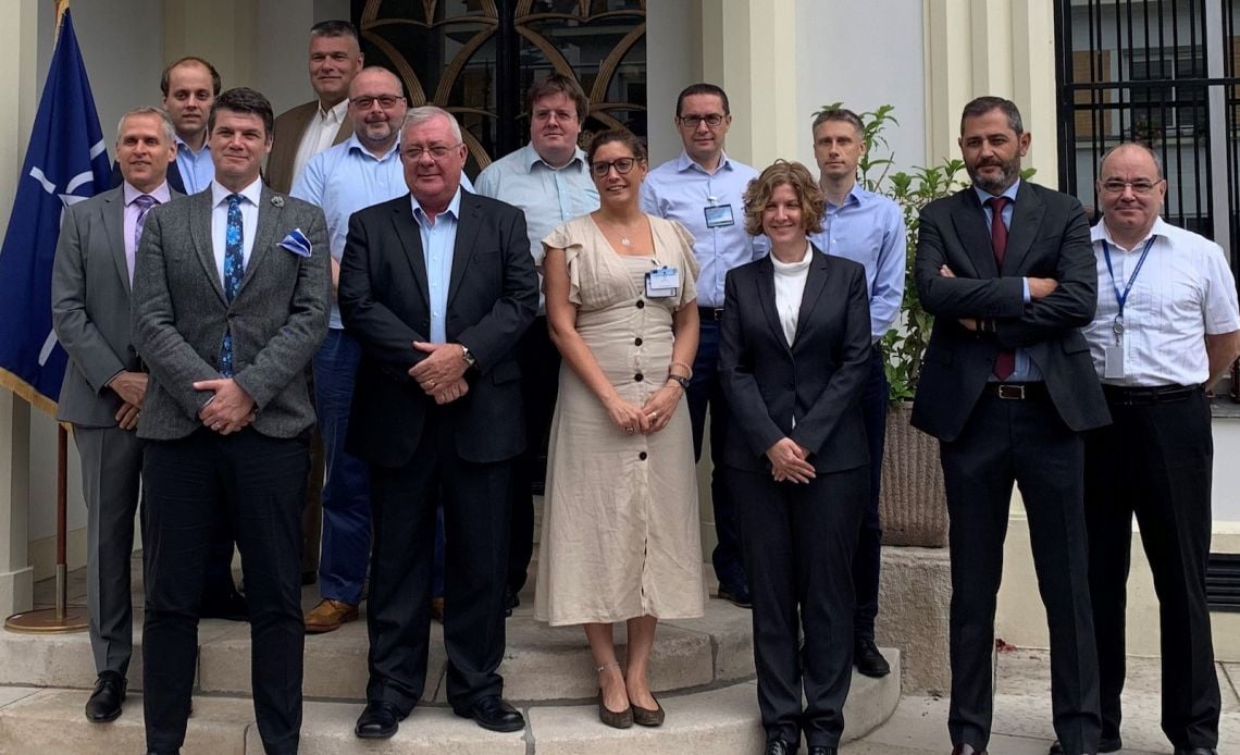 Using Simulation to Better Inform Decision Making for Warfare Development and the Conduct of Operations Using Simulation to Better Inform Decision Making for Warfare Development and the Conduct of Operations