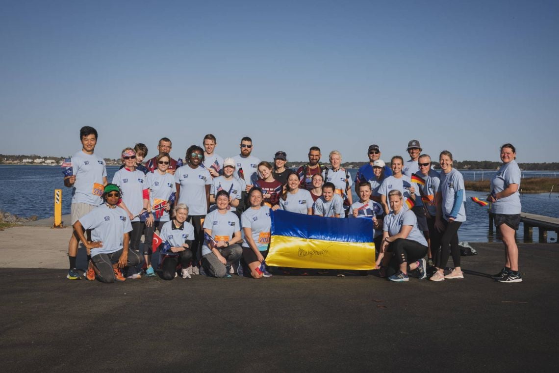 alt_NATO_personnel_and_family_members_participate_in_the_annual_valor_run