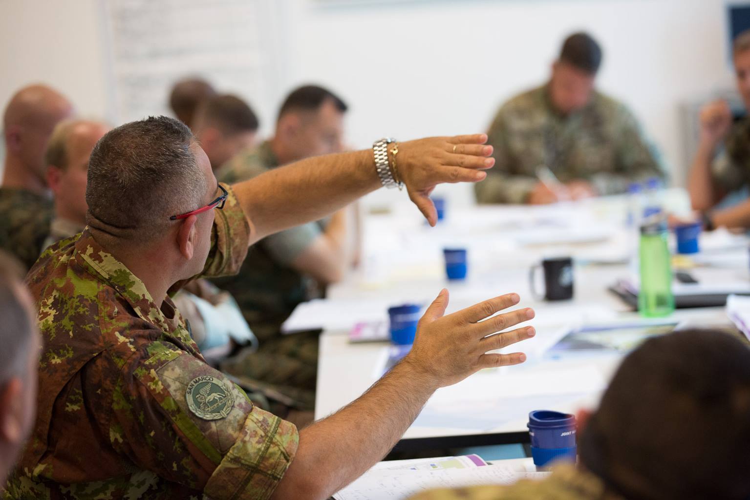 ALES wargame brings maritime and amphibious leaders together to explore command and control challenges, discuss future capabilities and interoperability